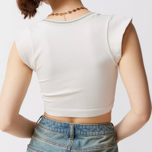 Urban Outfitters Out From Under Go For Gold Seamless Top - Picture 3 of 3